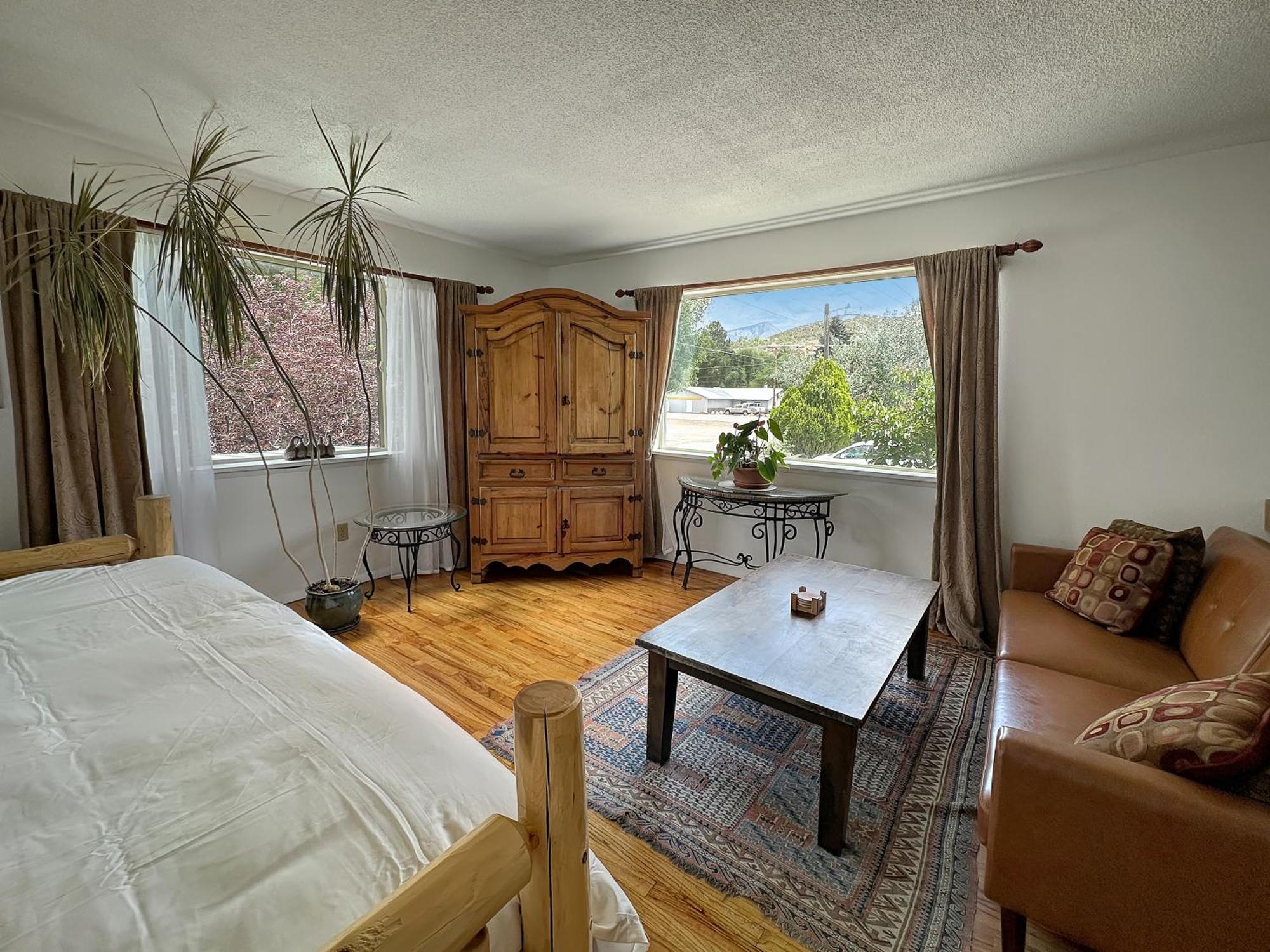 Rocky Mountain Apartahotel *
